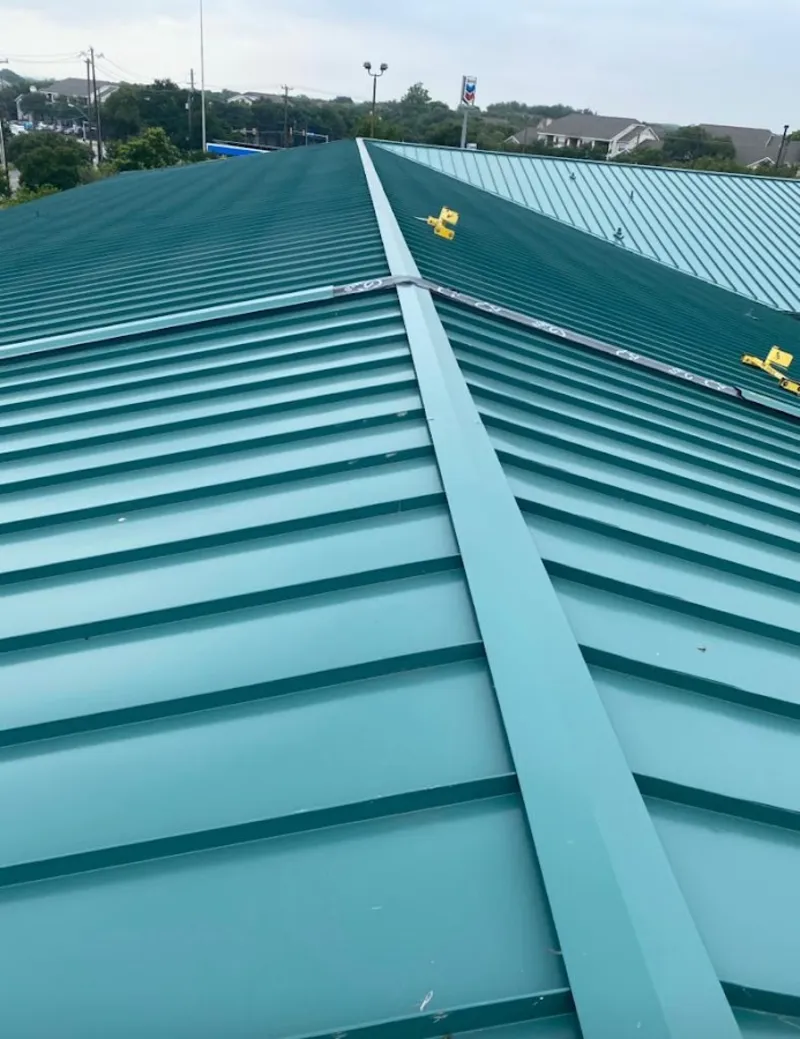 Green commercial metal roof ridge and valley for Metal Roof Repair in Moscow